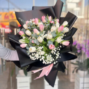 bó hoa tuilip trẵng mix hồng