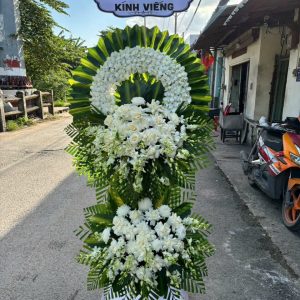 Kệ Hoa chia buồn 008
