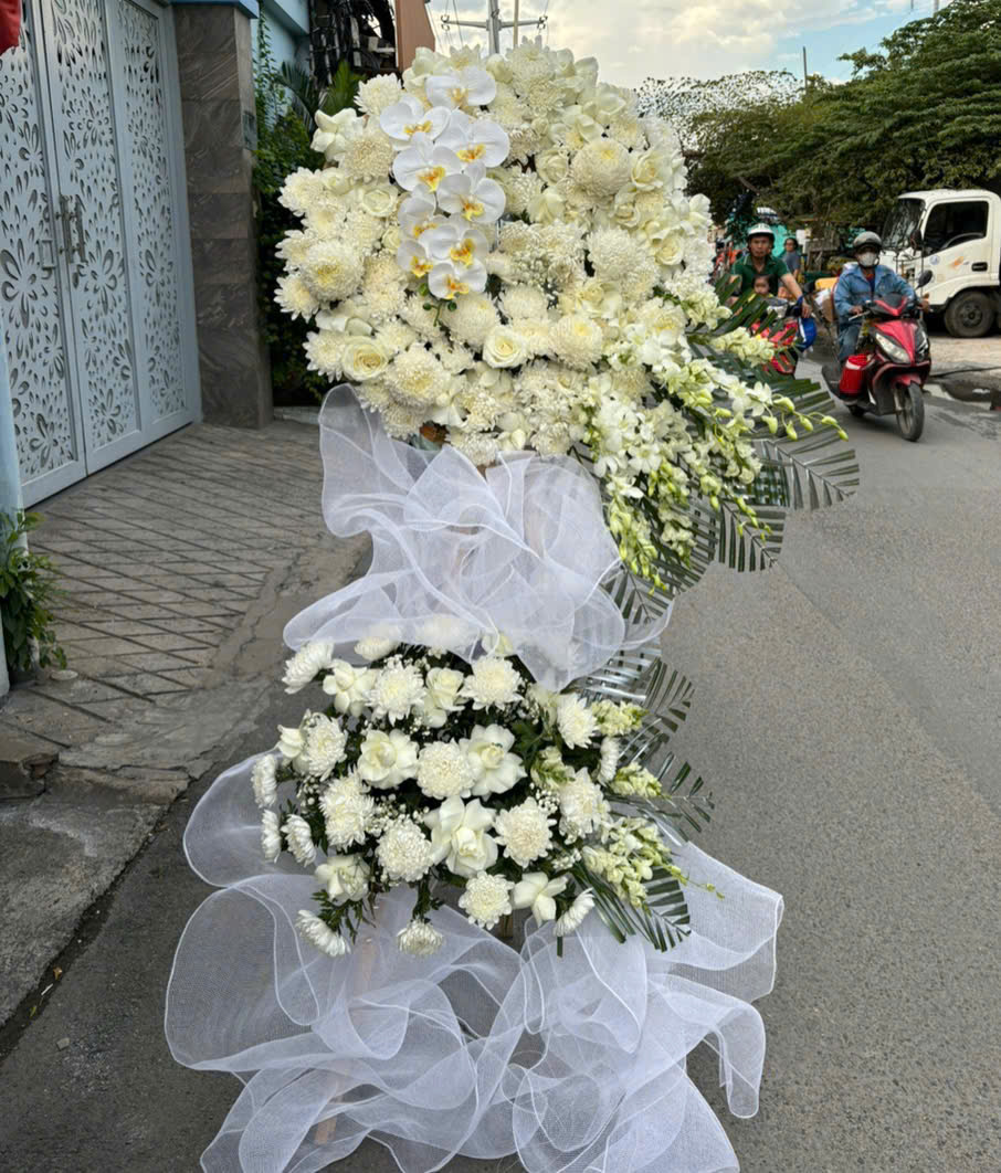 Kệ Hoa Viếng Hồng Cúc trắng