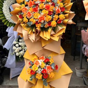 Kệ Hoa Tông Vàng Chúc Mừng